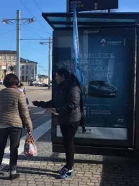 Renault Zoé Flyers et sacs flag - Keemia Bordeaux Agence marketing local en region Aquitaine