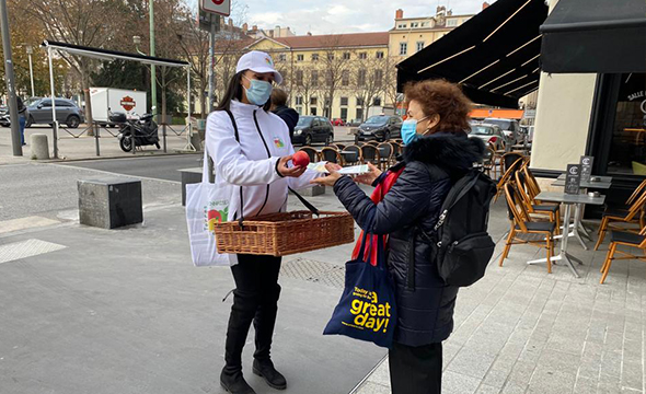 dispositif de street marketing et digital pour Terres - Keemia Lyon agence marketing local en région Rhône Alpes