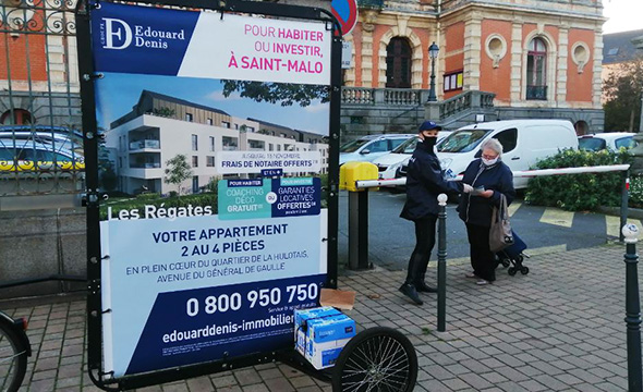 Opération de street marketing et d'affichage mobile pour Edouard Denis avec Keemia Nantes agence de marketing locale en région Atlantique