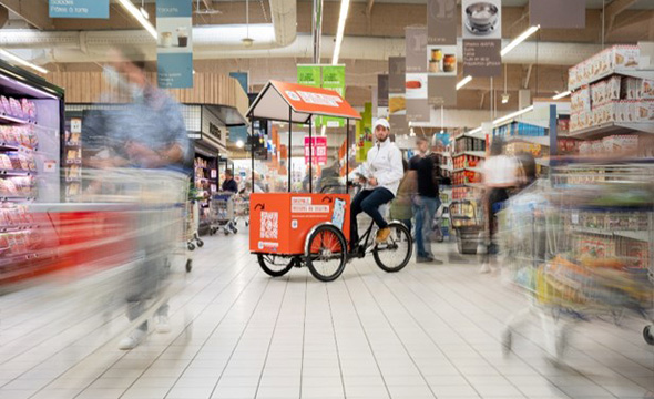 Affichage mobile avec triporteur pour Leclerc Océane - Keemia Nantes agence marketing locale en région Atlantique