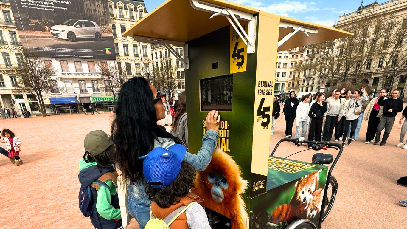 Un triporteur photomaton au cœur des foires