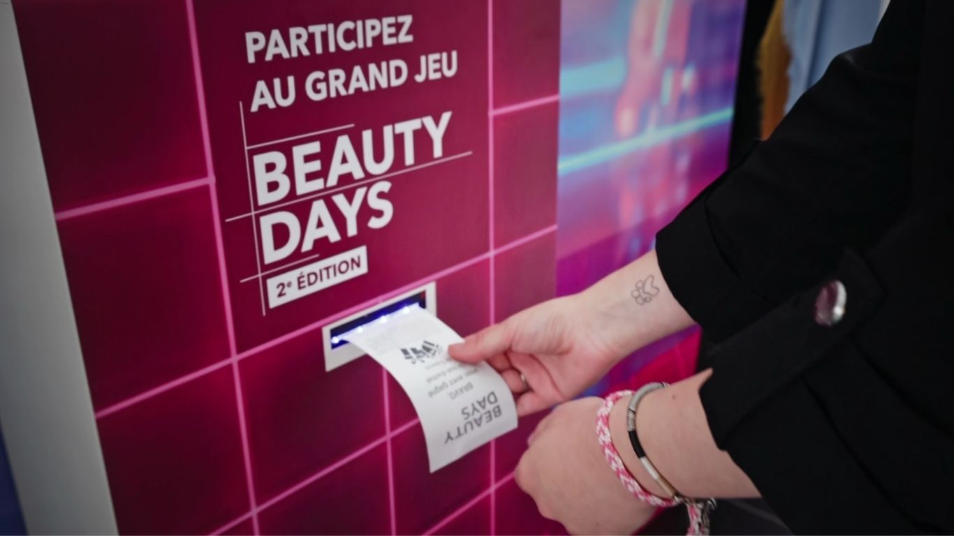 Borne de jeu Beauty Days Activation centre commercial Borne de jeu Beauty Days Activation centre commercial