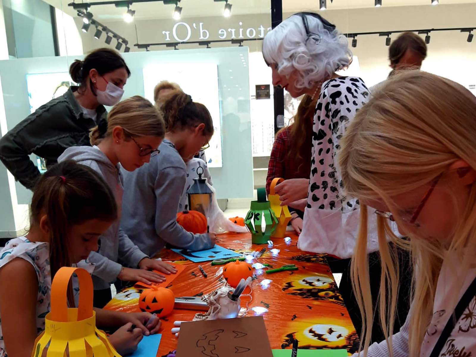 Opération Halloween dans la galerie marchande de Leclerc Baléone 3