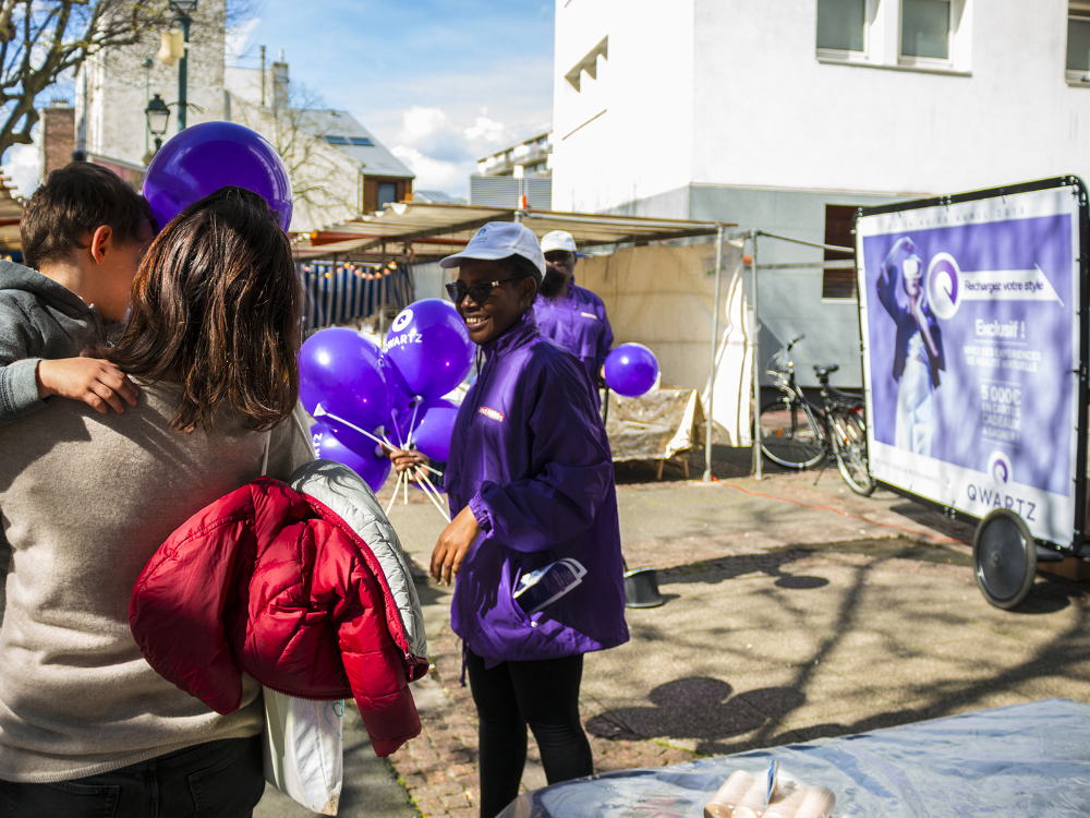 qwartz - affichage mobile - street marketing - Keemia agence marketing local Paris