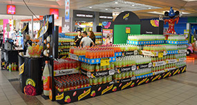 Découverte de la nouvelle boisson Schweppes via une animation instore - Keemia Shopper Marketing - Agence d'activation shopper marketing phygitale