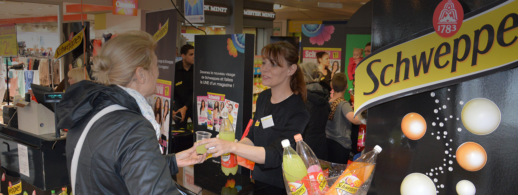 Découverte de la nouvelle boisson Schweppes via une animation instore - Keemia Shopper Marketing - Agence d'activation shopper marketing phygitale