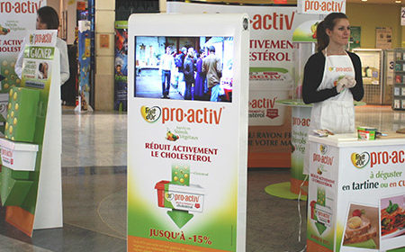 Espace dégustation pour découvrir le produit Fruit d'Or - Keemia Shopper Marketing - Agence d'activation shopper marketing phygitale