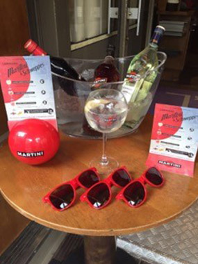 Une animation pour la promotion du cocktail le Martini Tonic - Keemia Shopper Marketing - Agence d'activation shopper marketing phygitale