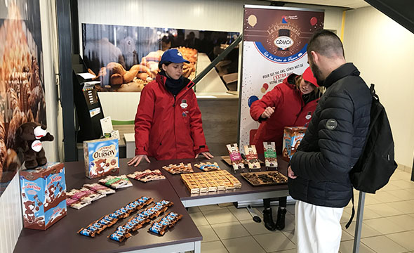 dispositif visibilite et augmentation des ventes chocotruck pour les 100 de la marque cemoi Keemia Shopper Marketing Agence d'activation shopper marketing phygitale