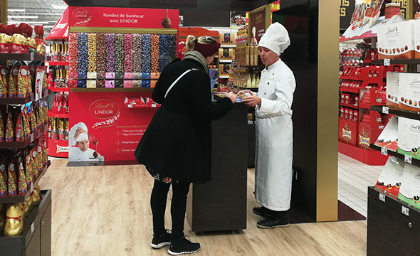 Shop in shop Lindt animation et dégustation en point de vente - Keemia Shopper Marketing Agence d'activation shopper marketing phygitale