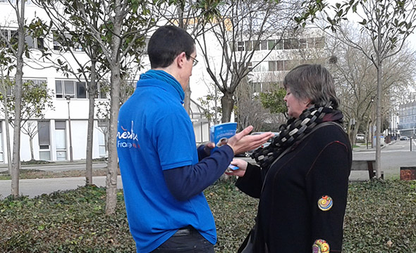 Crèches de France supports tactiques street marketing Keemia Tours Agence marketing local en région Centre Normandie