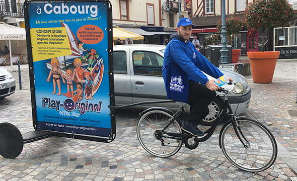 Playmobil affichage mobile street marketing Keemia Tours Agence marketing local en region Centre Normandie