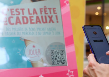 Centre commercial Auchan - Jeu concours bornes interactives sans contact - Keemia Tours agence marketing local en région Centre Normandie