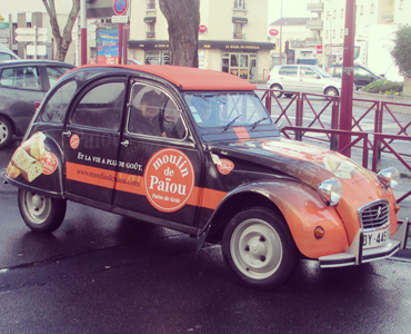 Moulin de Païou en 2 CV Vignette - Keemia Agence Hors média, Shopper Marketing, Evénementiel